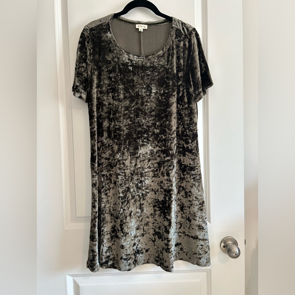 POL Velvet Textured Dress Size Medium